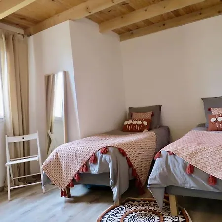 Jungle Room Avec Jacuzzi Prive Διαμέρισμα *