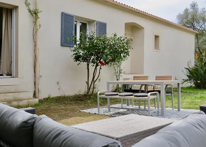 Jungle Room Avec Jacuzzi Prive Bastelicaccia